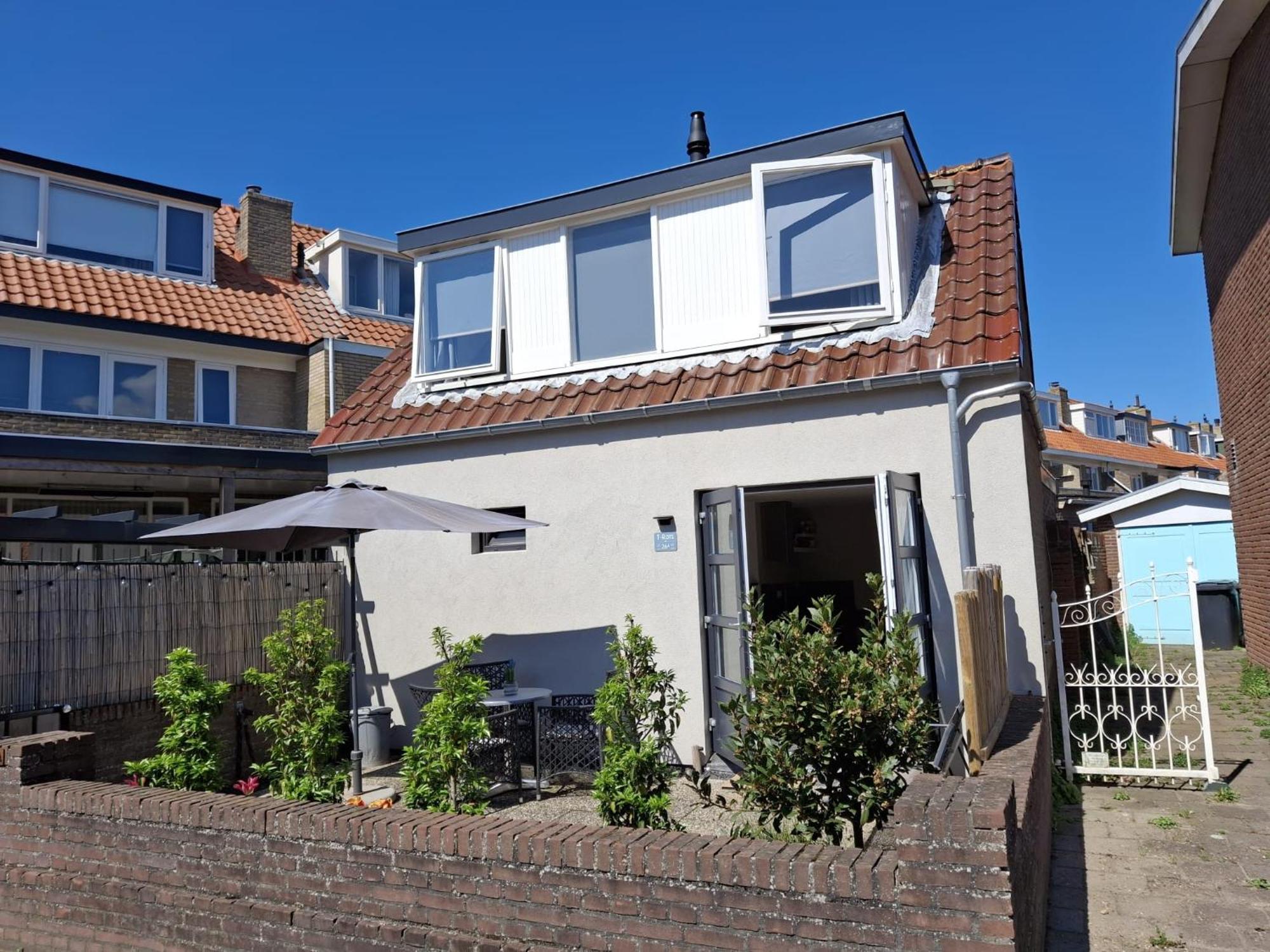 T-Rots, Prachtig Zomerhuis Noordwijk Exterior photo